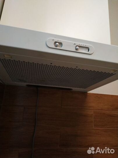 Шкаф навесной ikea+вытяжка IKEA