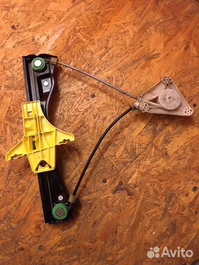 Механизм стеклоподъемника Фольксваген Поло седан