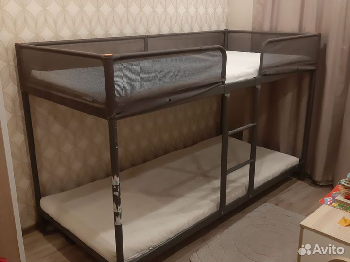 Кровать двухьярусная IKEA
