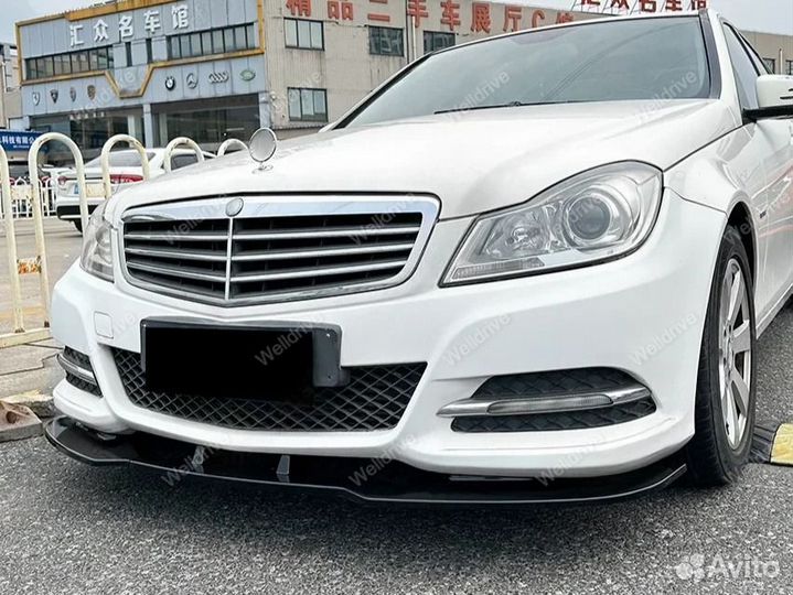 Сплиттер Mercedes W204 черный глянец