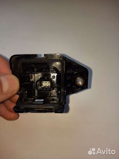 Лексус UX камера задняя