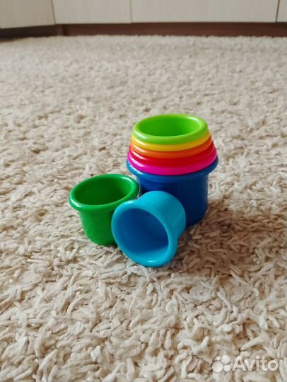 Пирамидка, кисси мисси