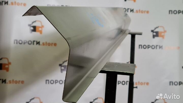 Ремонтный порог правый Ford Focus 2