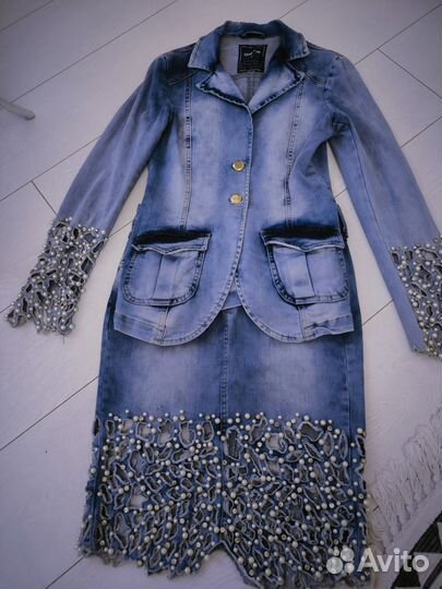 Джинсовая юбка и пиджак