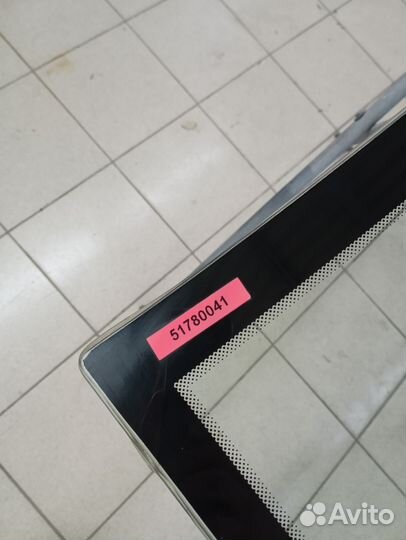 Лобовое стекло