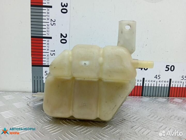 Бачок расширительный Nissan Navara D22 рест. 2005