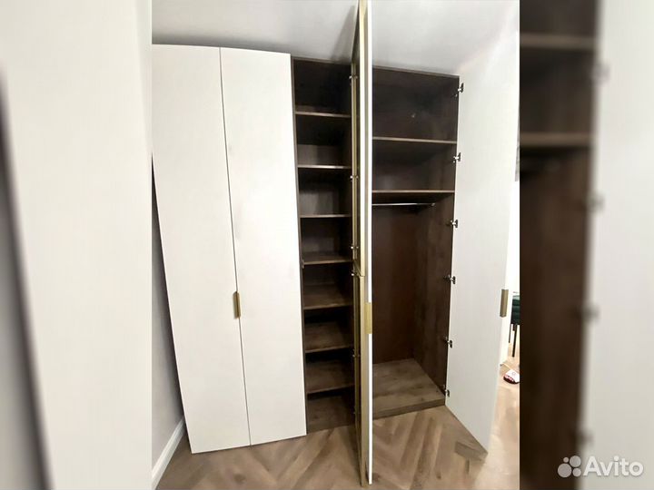 Шкаф распашной