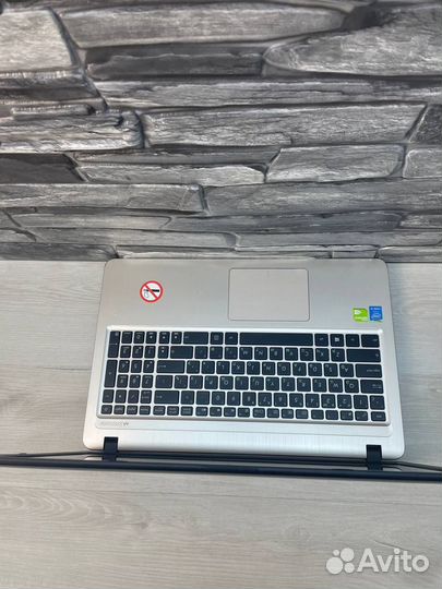 Ноутбук Asus X540LJ-XX187T