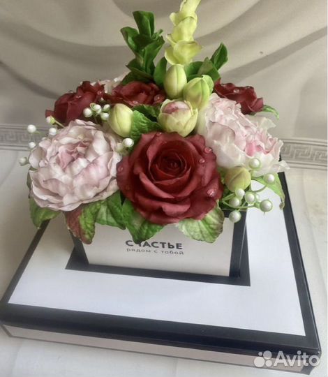 Цветы из шоколада ручной работы