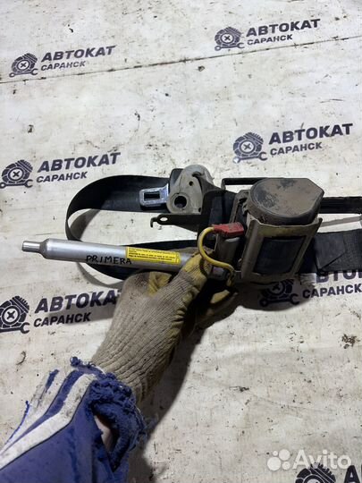 Ремень безопасности правый Nissan Primera P11