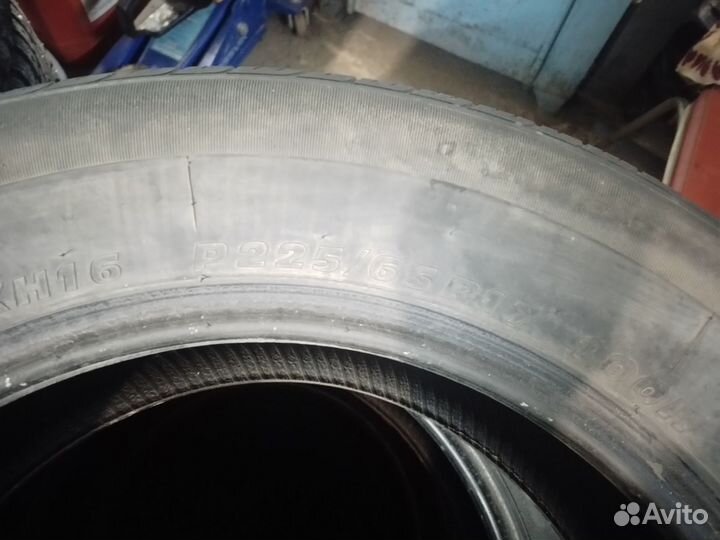 Kumho Solus KH17 225/65 R17