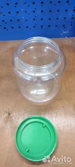 Контейнер для сухого корма животных 4.3 литра