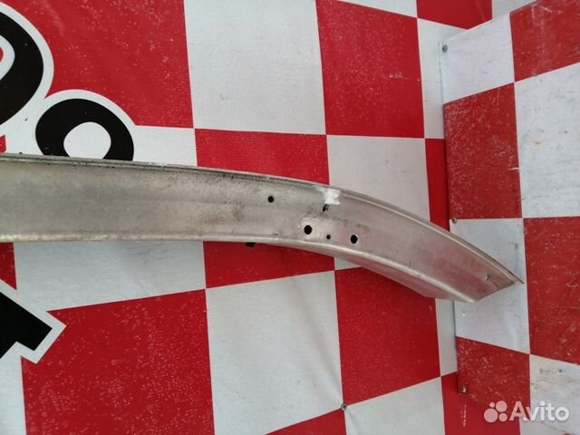 Усилитель переднего бампера Мерседес W203