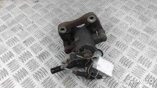 Суппорт тормозной задний правый volkswagen golf 5