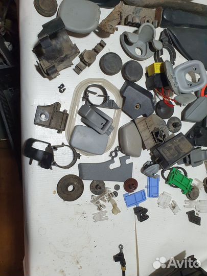 Клипсы накладки идругое рено лагуна 1