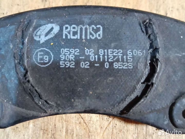 Тормозные колодки Nissan Almera кузов N15, 16