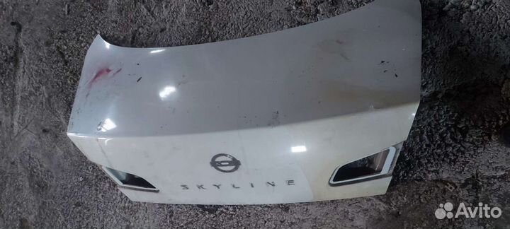 Крышка багажника на Nissan Skyline