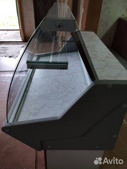 Холодильная витрина бу