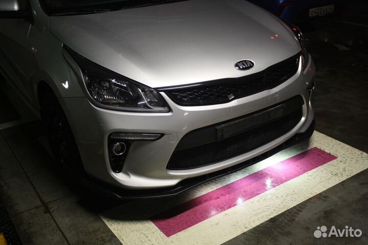 Бампер передний киа рио 4 2017-20 серебристый RHM