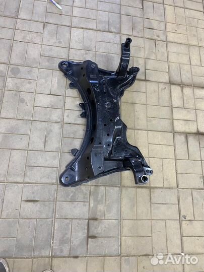 Передний подрамник Corolla Е210