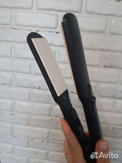 Выпрямитель для волос Sakura