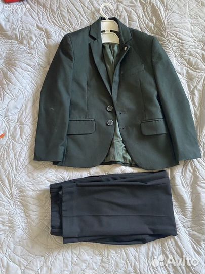 Школьный пиджак для мальчика зеленый 134