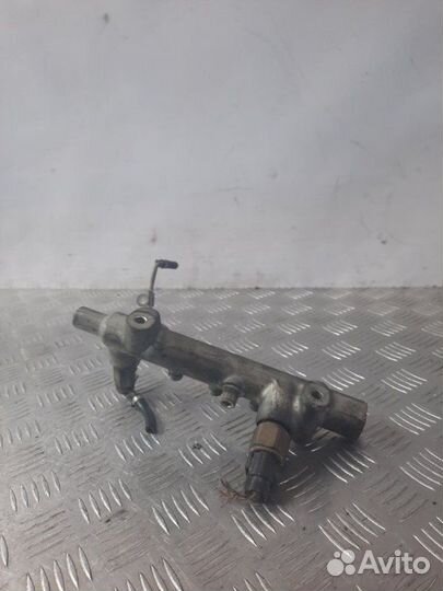 Топливная рампа Opel Combo минивэн 1.7 Z17DTH 2006