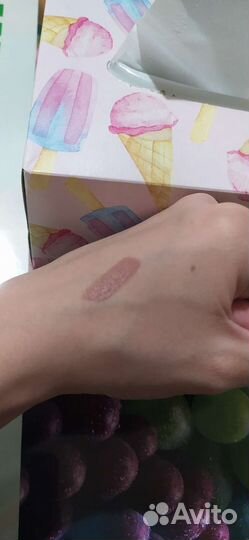 Матовая помада Vivienne Sabo