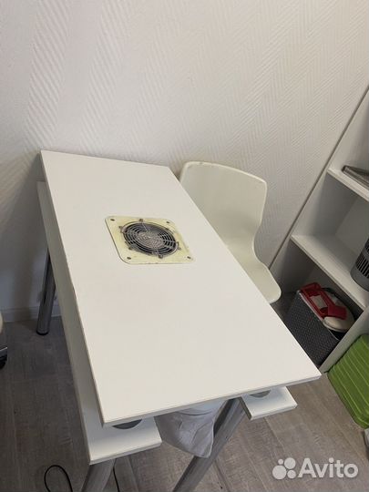 Стол для маникюра