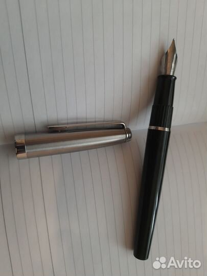 Перьевая ручка Waterman Embleme