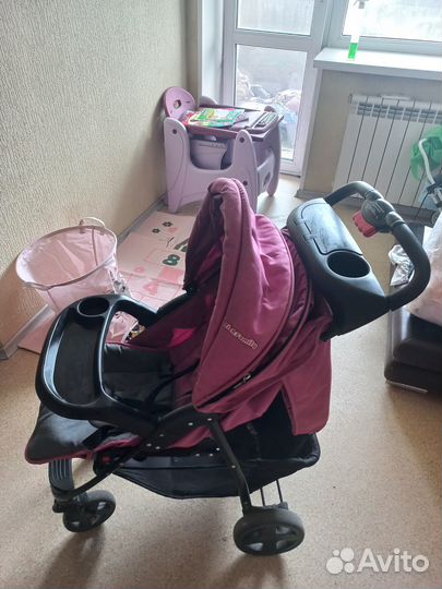 Продам прогулочную коляску Rich Family