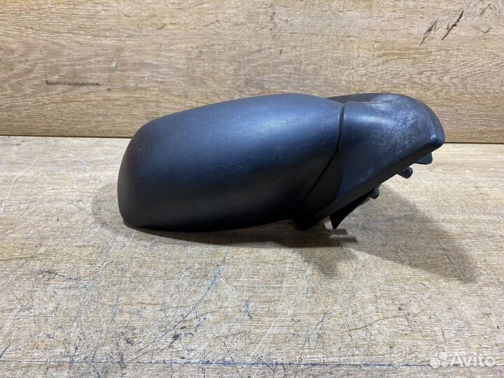 Зеркало правое Ford Escort 5 Арт. 7720761