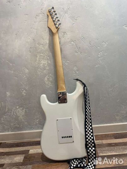 Denn Stratocaster Электрогитара