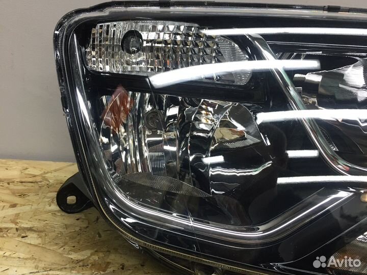 Фара правая Renault Duster Оригинал