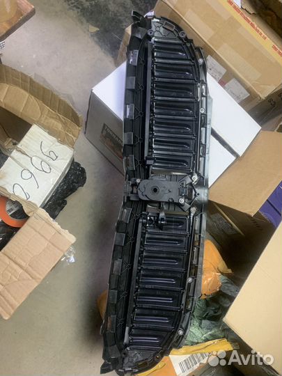 Решетка радиатор g20