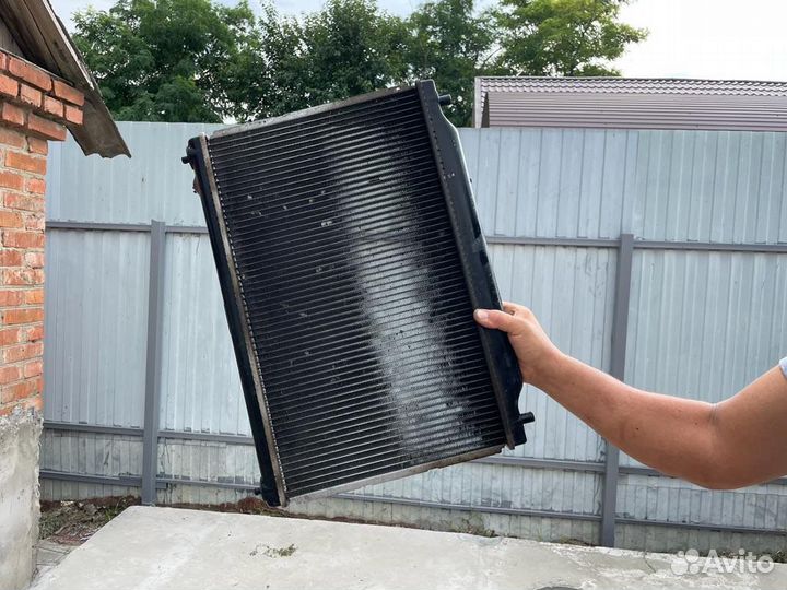 Радиатор Mazda demio