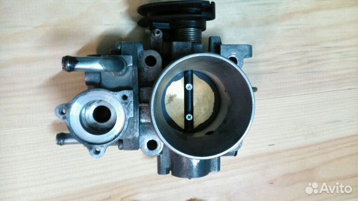 Дроссельная заслонка