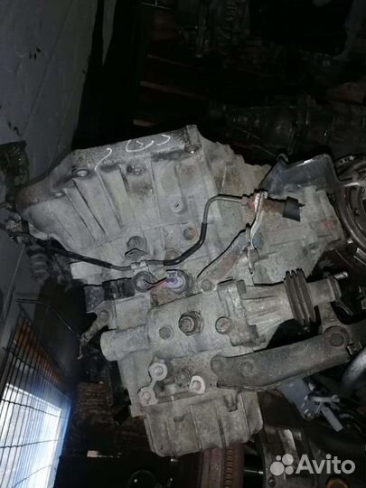 Toyota avensis МКПП 1.8