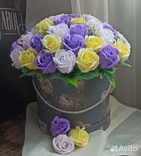 Букет из пенных цветов