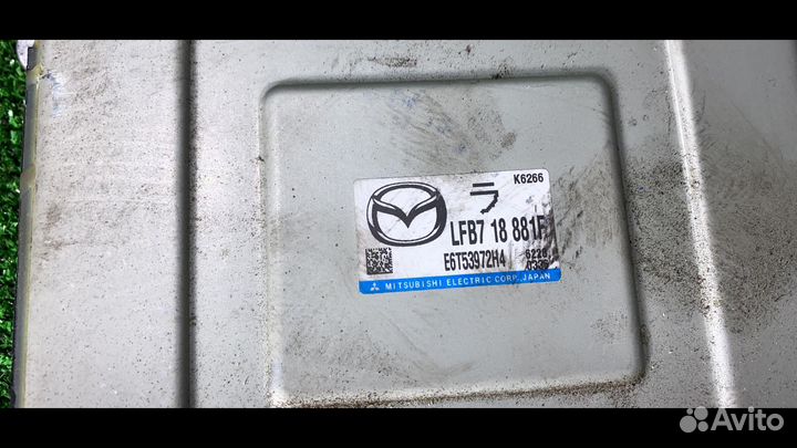 Блок управления двигателем Mazda 5 1 LFB718881F,E6