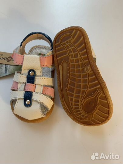 Сандалии новые натуральная кожа р-р 21, 23, 25
