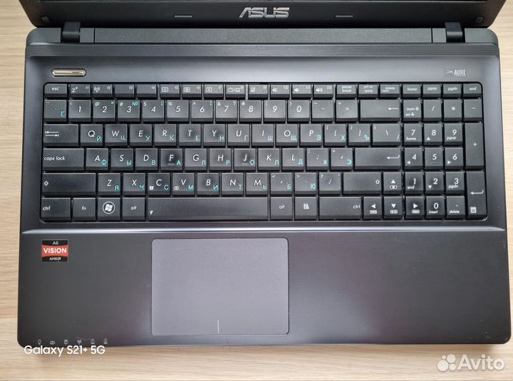 Ноутбук asus K55N