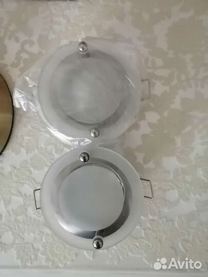 Светильник встраиваемый