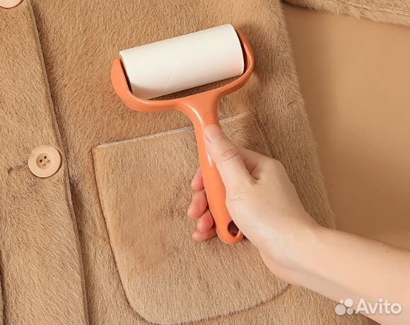 Липкий ролик для чистки одежды и текстиля от волос