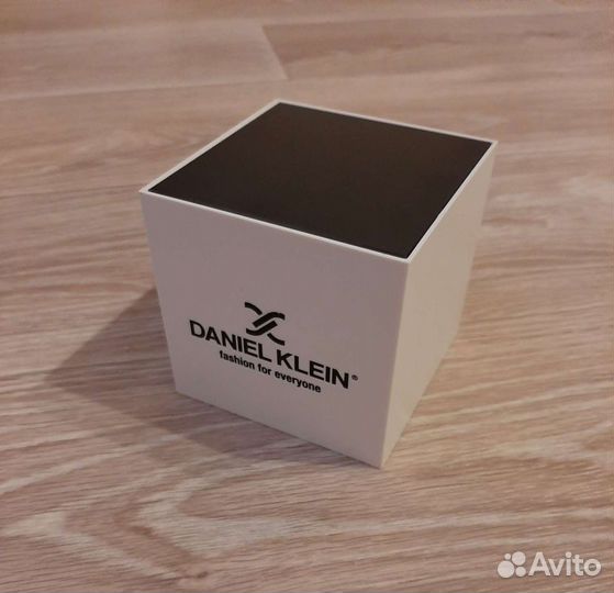 Часы Daniel Klein