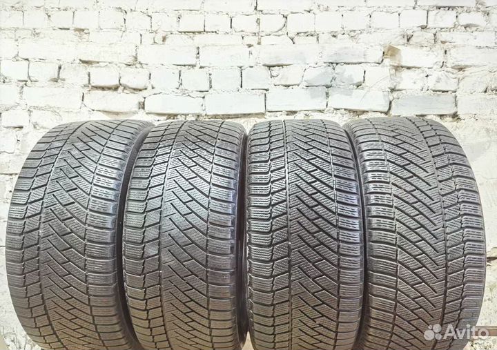 Continental ContiVikingContact 6 245/45 R17 99V