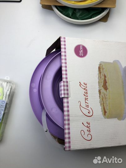 Вращающаяся подставка для тортов