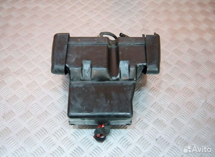 Корпус воздушного фильтра Yamaha FZ400