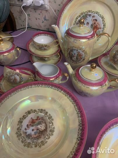 Сервиз столовый и чайный 