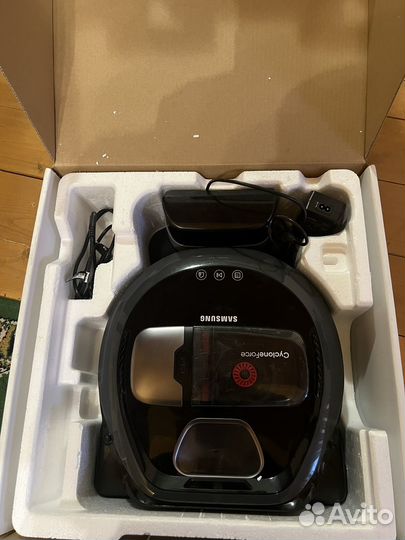 Робот пылесос samsung powerbot VR7000 WiFi